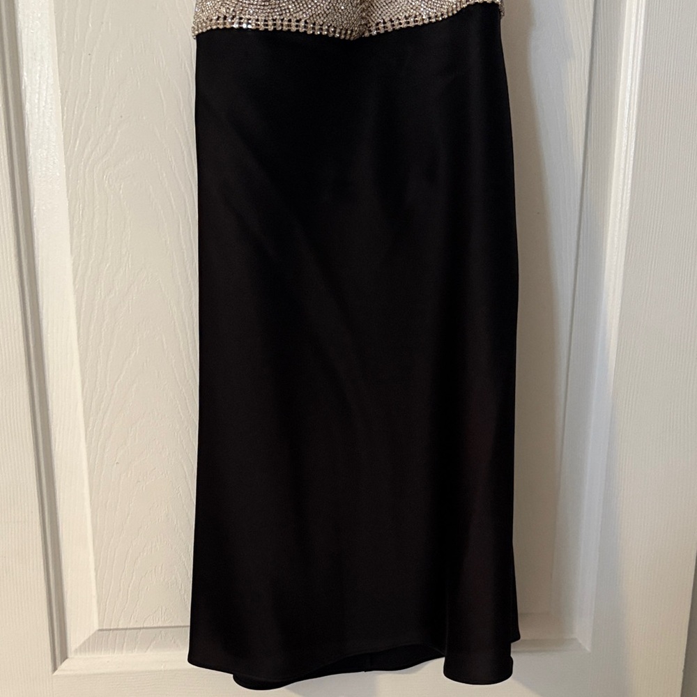 Alice + Olivia Elegant by Stacey Bendet Black and Silver Halter Dress - Picture 9 of 16